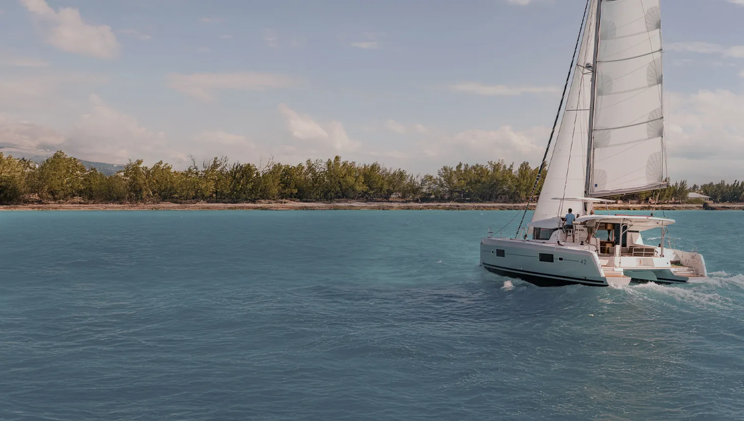 Lagoon 42 Image
